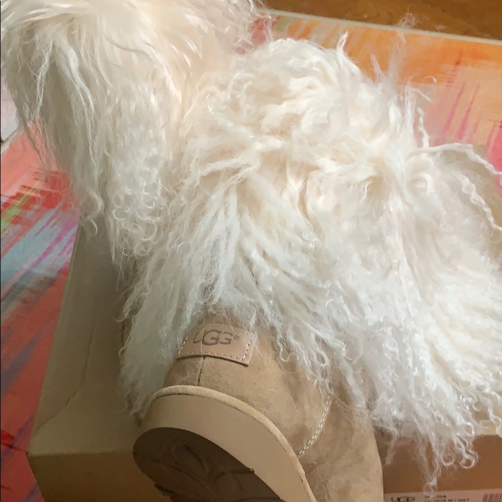 DISCONTINUED UGG W LIDA size 7 Boots